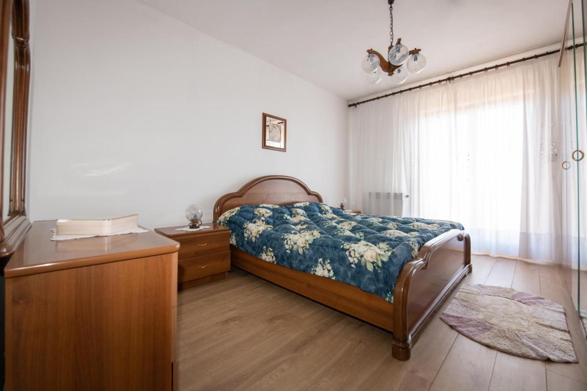 Apartman Elvis Ловран Экстерьер фото