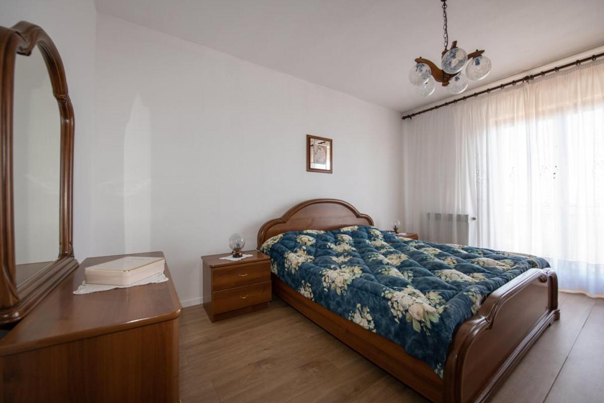 Apartman Elvis Ловран Экстерьер фото