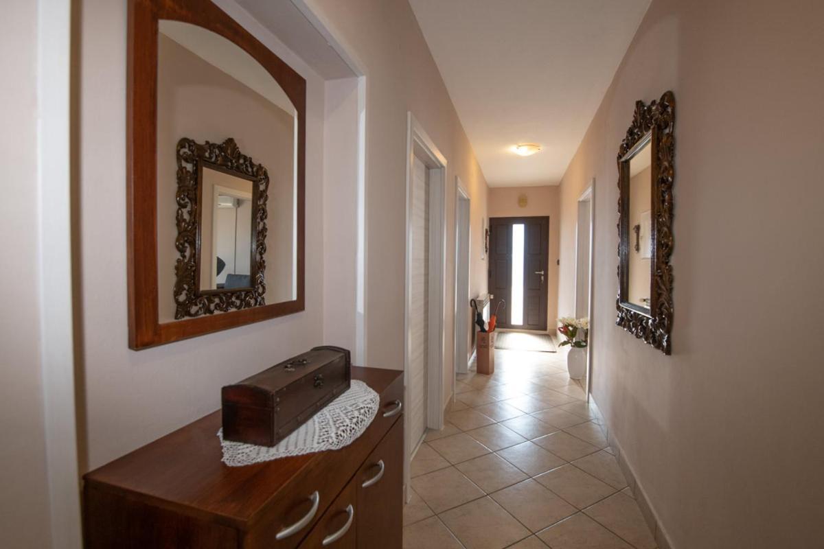 Apartman Elvis Ловран Экстерьер фото