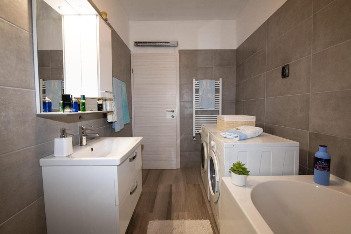 Apartman Elvis Ловран Экстерьер фото